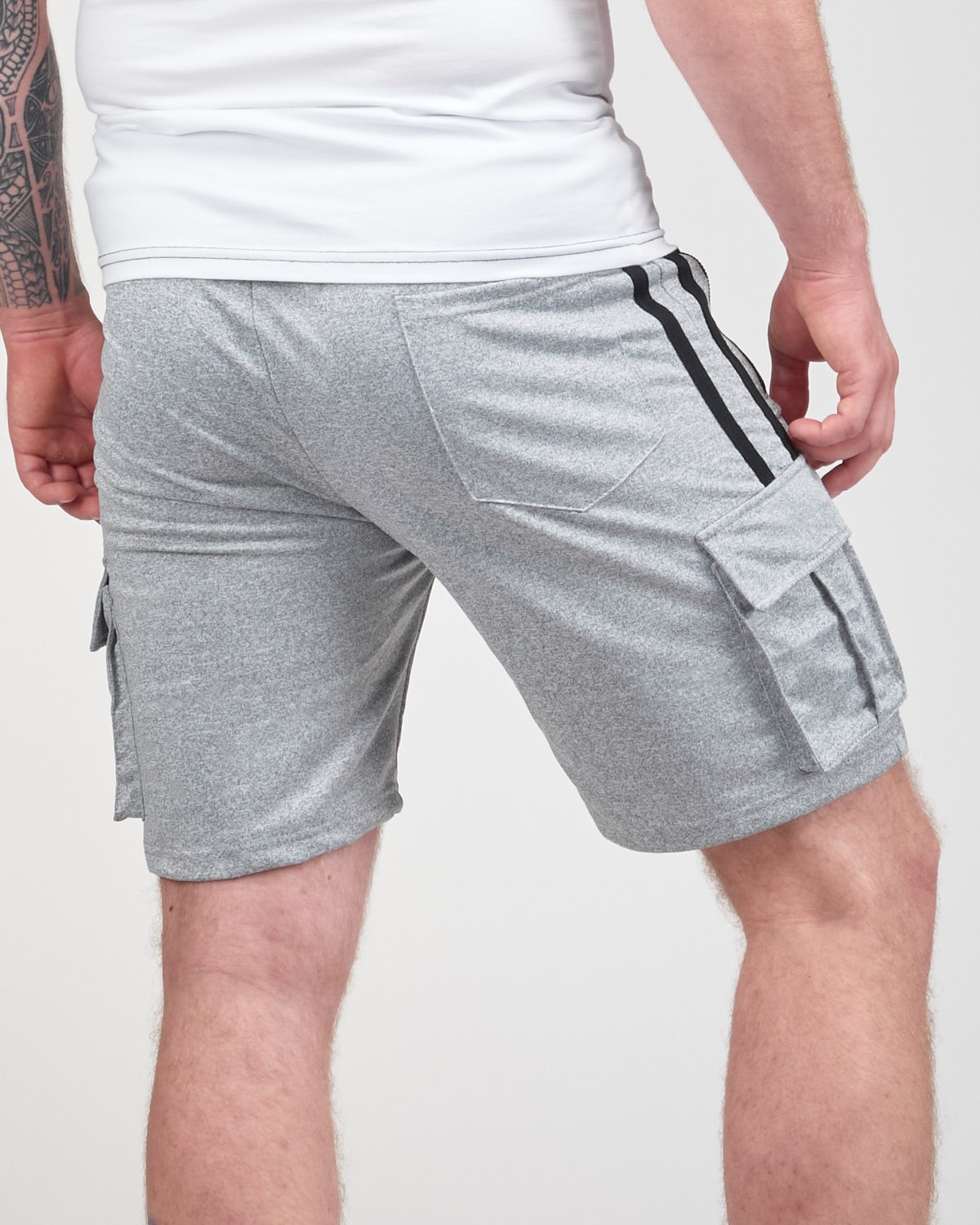SPORT IS YOUR GANG Shorts Silver